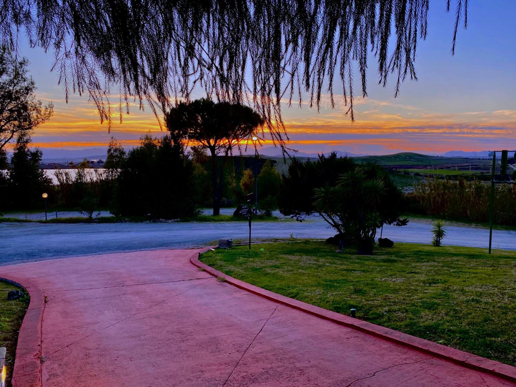 Hotel I Ginepri ควาร์ตุกชู ภายนอก รูปภาพ