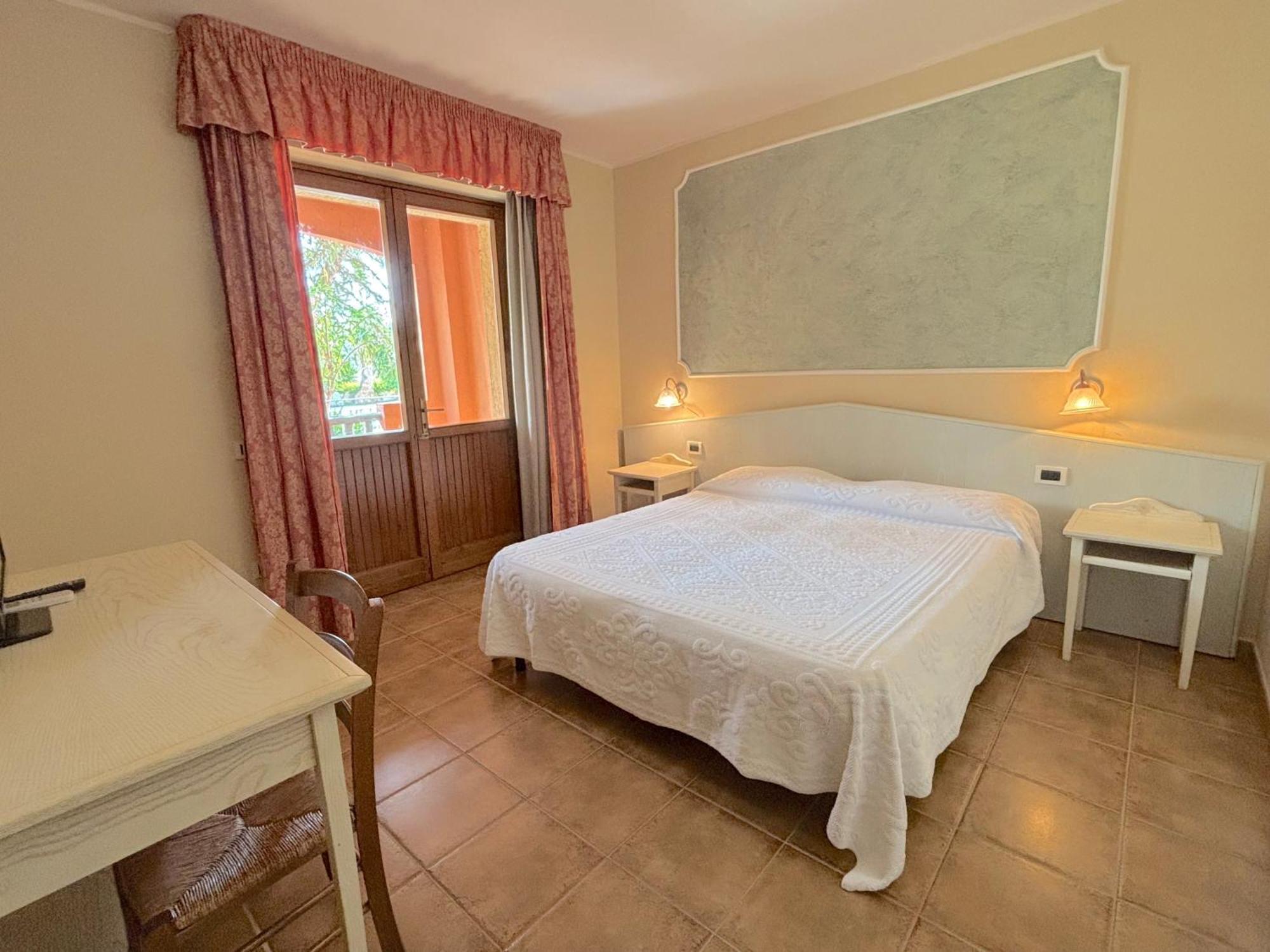 Hotel I Ginepri ควาร์ตุกชู ภายนอก รูปภาพ